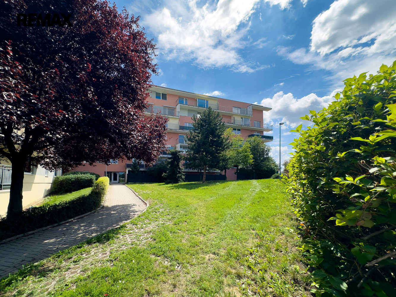 Prodej bytu 2+kk 64 m² – fotografie 2