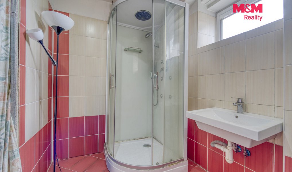 Prodej domu 189 m² s pozemkem 197 m², Králův Dvůr – náhled fotky 17
