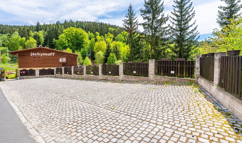 Prodej ubytovacího objektu 578 m², Jáchymov – náhled fotky 2