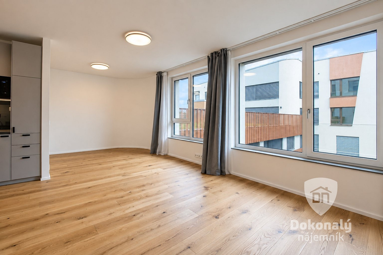 Pronájem bytu 1+kk 36 m² – fotografie 4