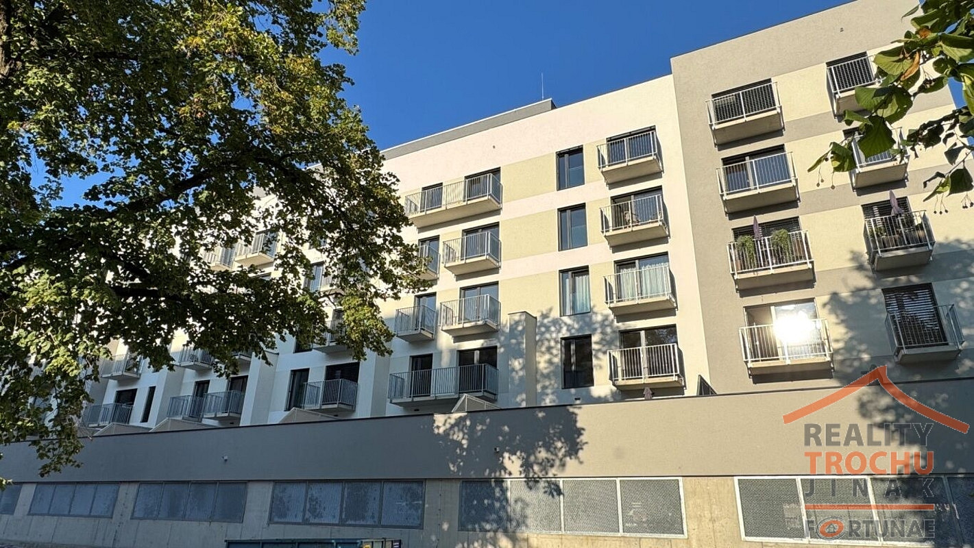 Pronájem bytu 1+kk 27 m²