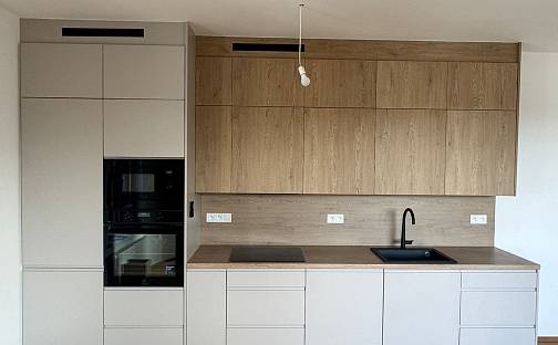 Prodej bytu 2+kk 58 m², U Komína, Praha 5 - Radlice