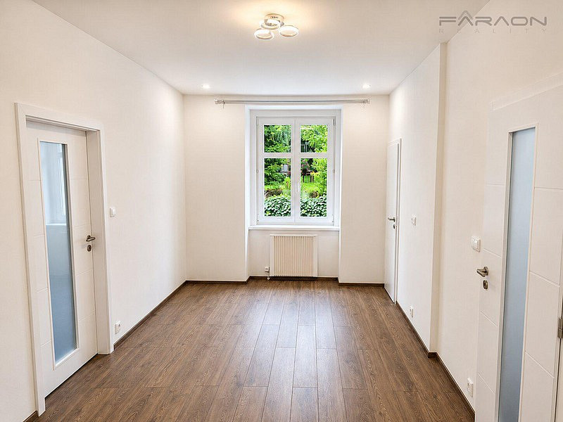 Pronájem bytu 2+kk 50 m² – fotografie 4