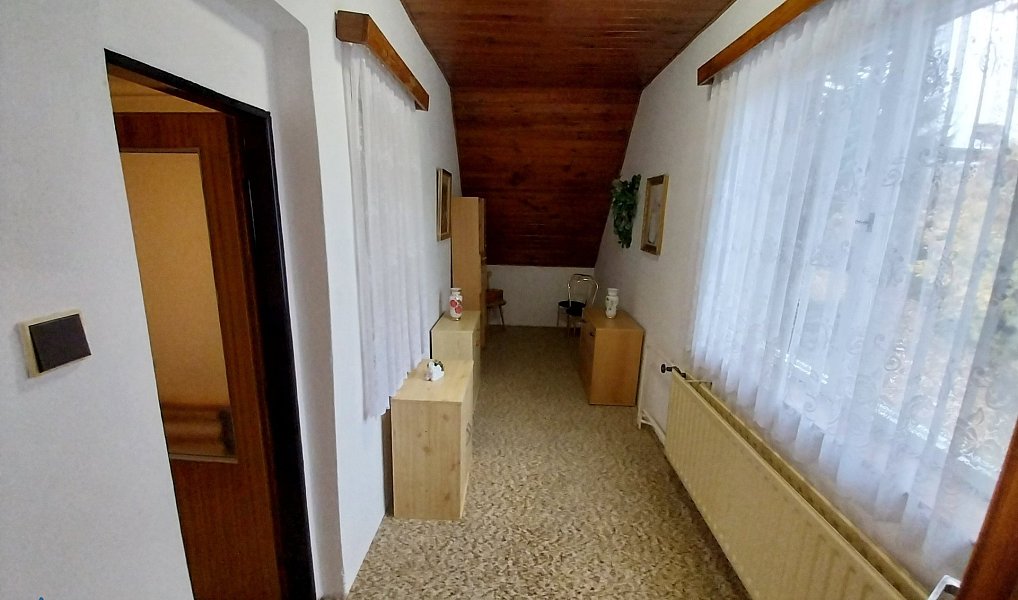 Prodej domu 180 m² s pozemkem 1 214 m², Strážné – náhled fotky 25