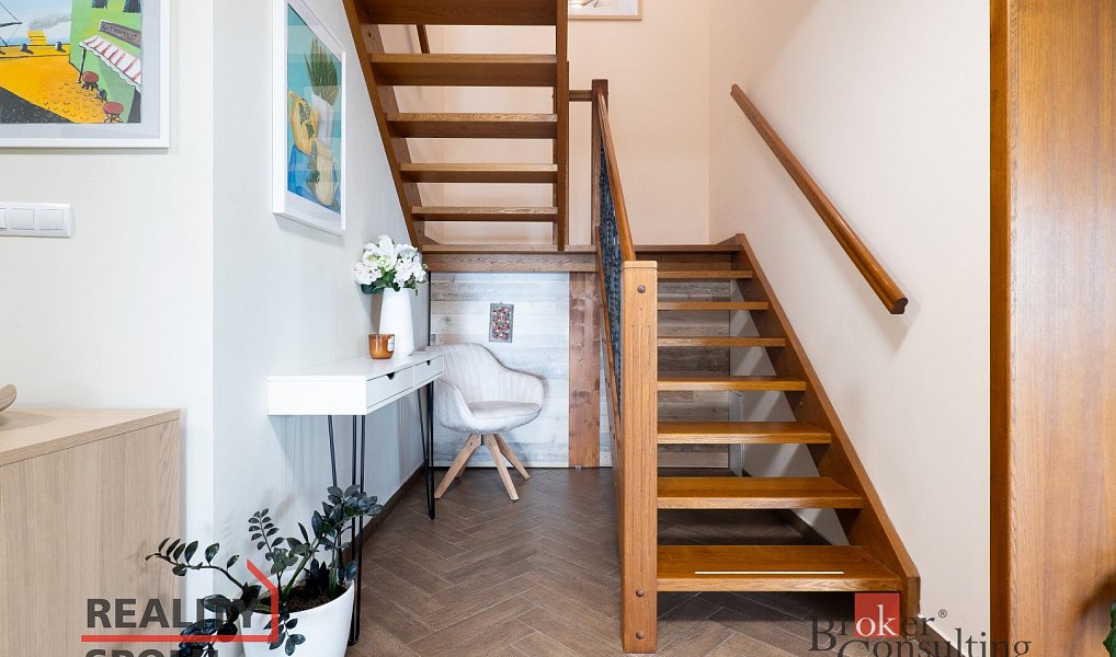 Prodej domu 288 m² s pozemkem 867 m², Kly – náhled fotky 8