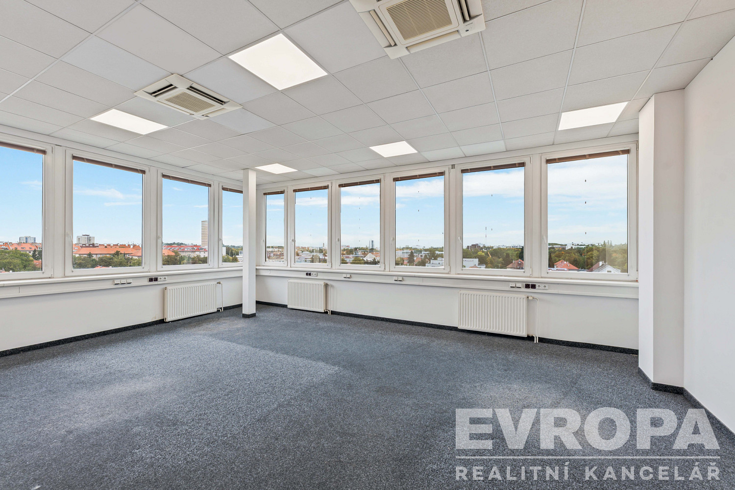 Pronájem kanceláře 35 m² – fotografie 3