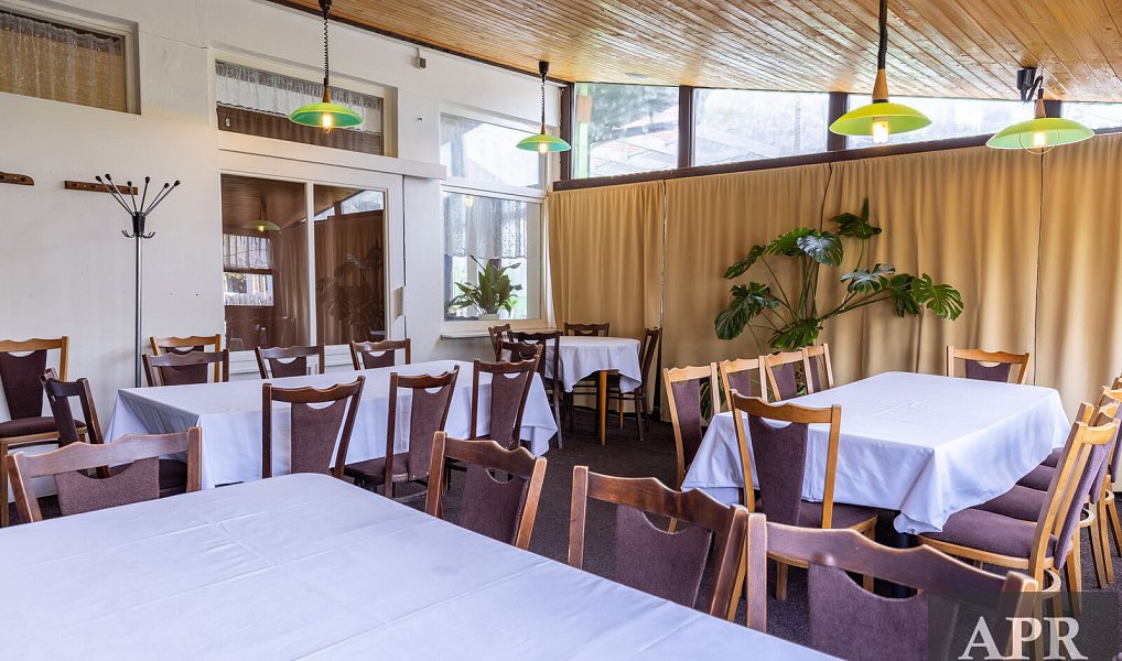 Prodej restaurace 420 m², Luhačovice – náhled fotky 4