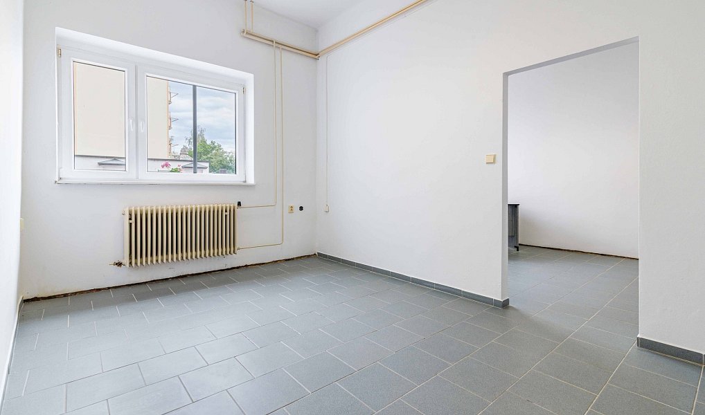 Pronájem kanceláře 30 m², Rakovník – náhled fotky 9