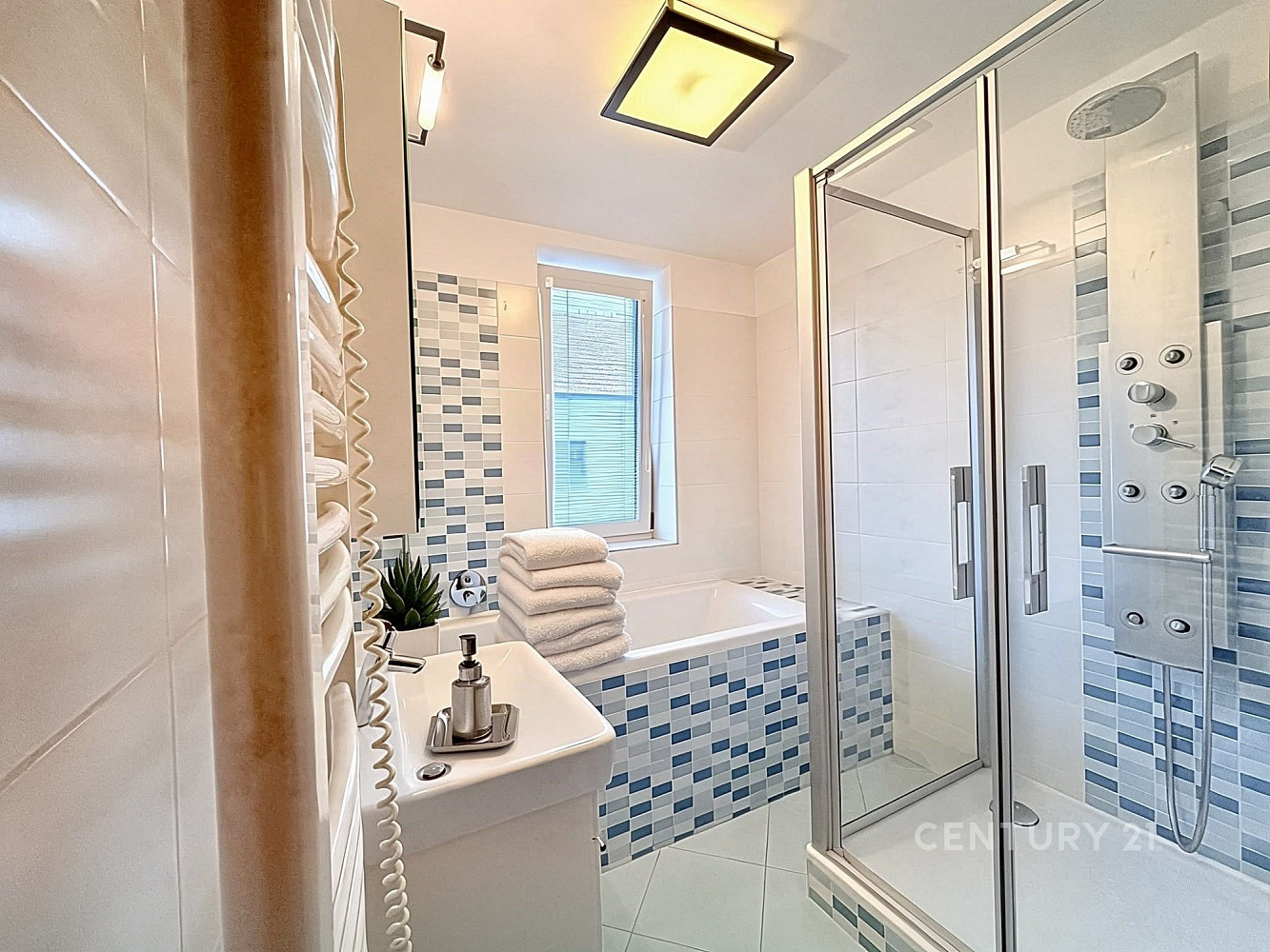Pronájem bytu 2+1 67 m²