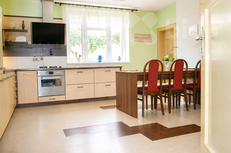 Prodej domu 785 m² s pozemkem 2 182 m² — photo 2