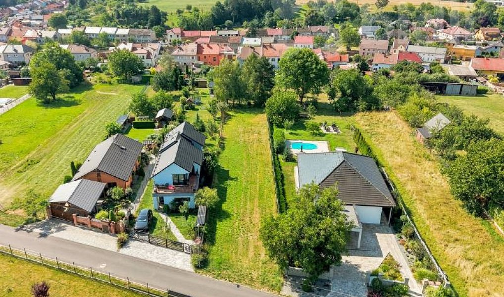 Prodej stavebního pozemku 906 m², Velký Týnec – náhled fotky 2