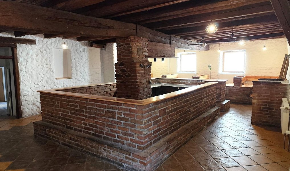 Pronájem obchodních prostor 164 m², Znojmo – náhled fotky 2