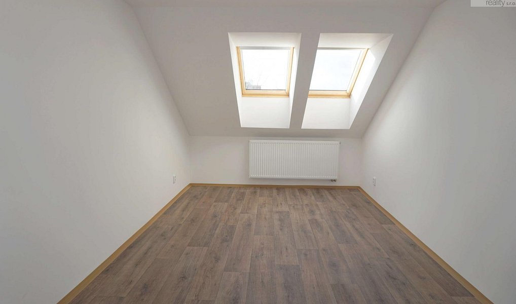 Pronájem bytu 4+kk 70 m², Litvínov – náhled fotky 8