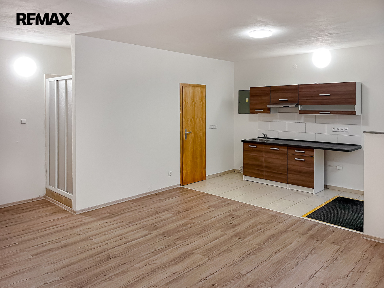 Prodej komerčního objektu (jiného typu) 37 m²