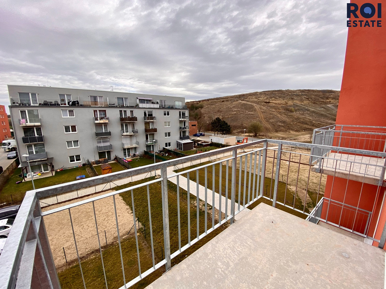 Pronájem bytu 1+kk 32 m² – fotografie 2