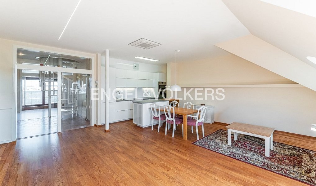 Pronájem bytu 4+kk 150 m², Praha – náhled fotky 6