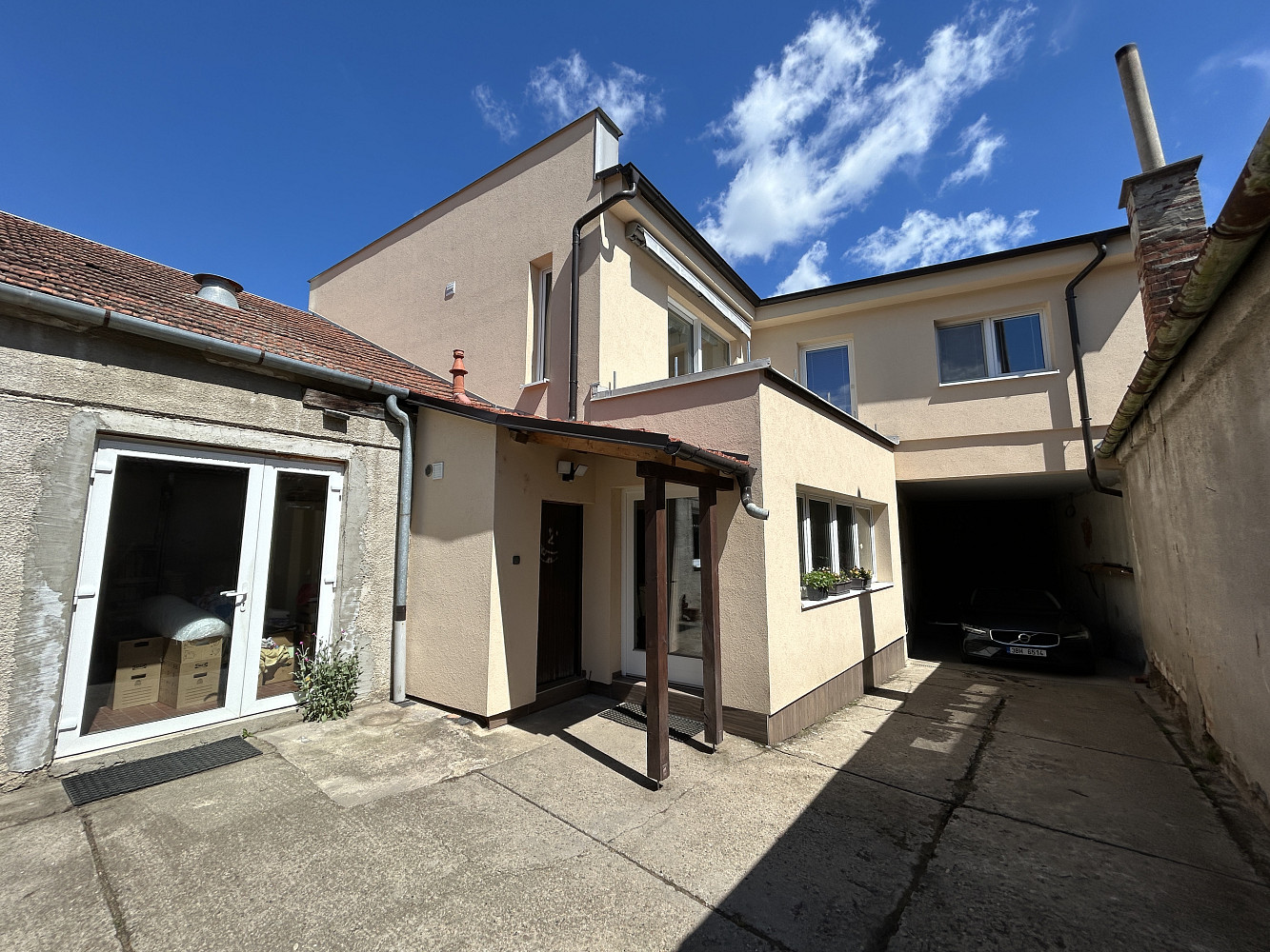 Prodej domu 381 m² s pozemkem 628 m² — photo 2