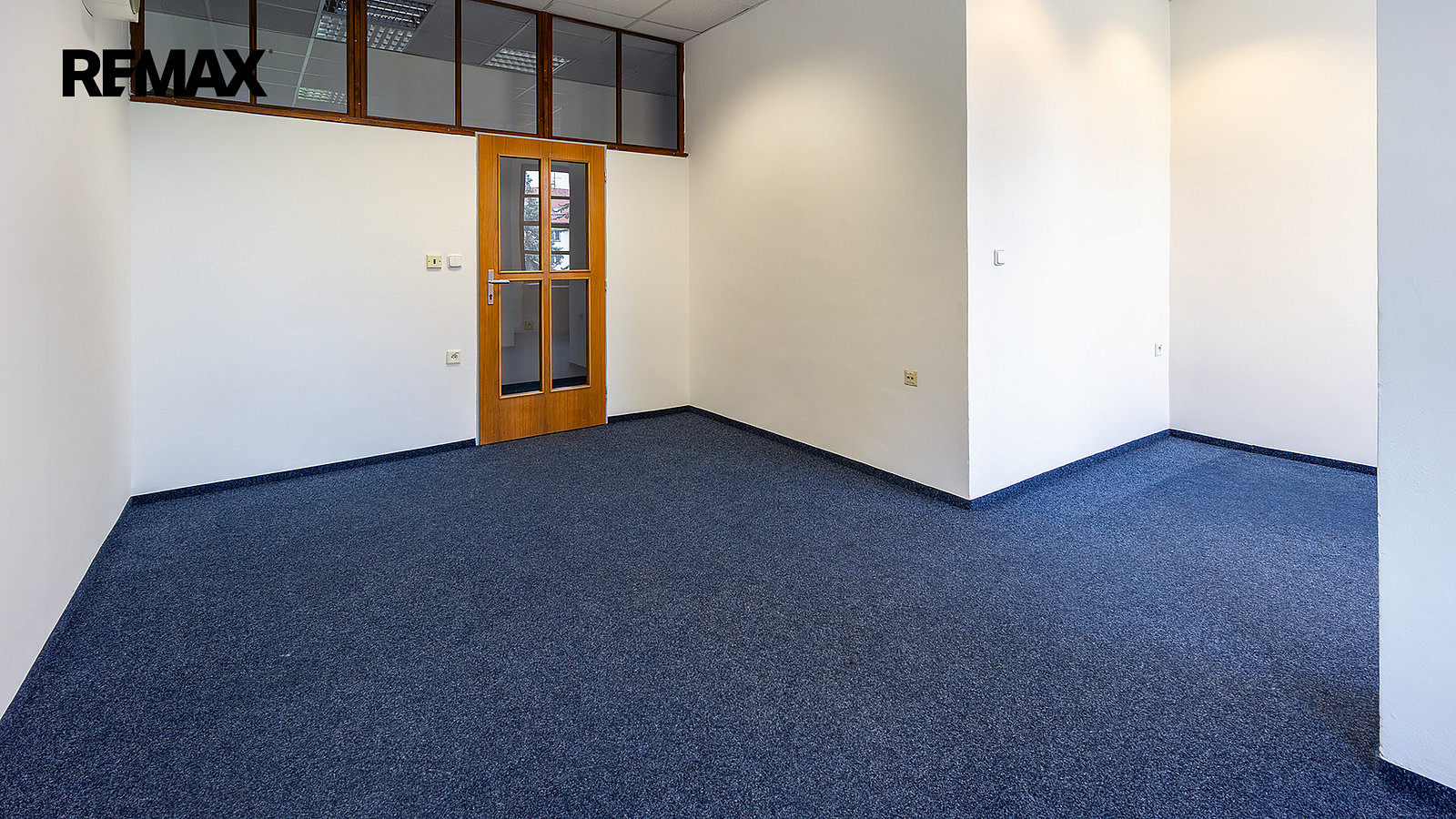 Pronájem kanceláře 22 m² — photo 3