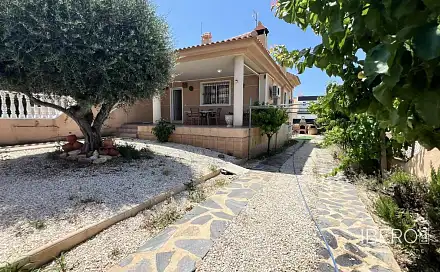 Prodej domu 192 m² s pozemkem 422 m², Torrevieja, Španělsko