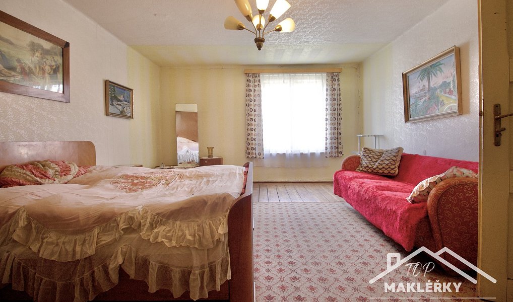 Prodej domu 168 m² s pozemkem 2 068 m², Močovice – náhled fotky 6
