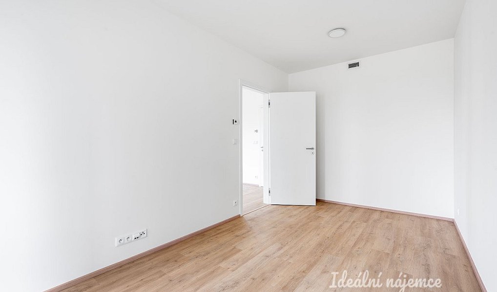 Pronájem bytu 2+kk 60 m², Praha – náhled fotky 10