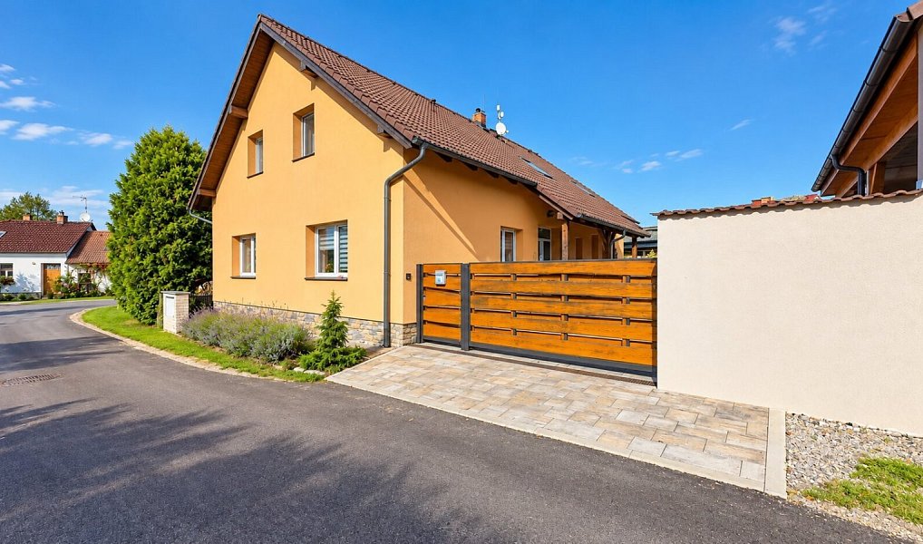 Prodej bytu 3+1 80 m², Dubné – náhled fotky 10