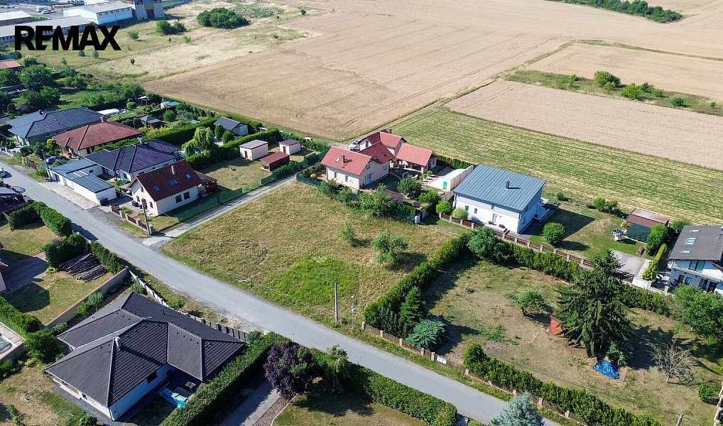 Prodej stavebního pozemku 1 438 m², Záryby – náhled fotky 4