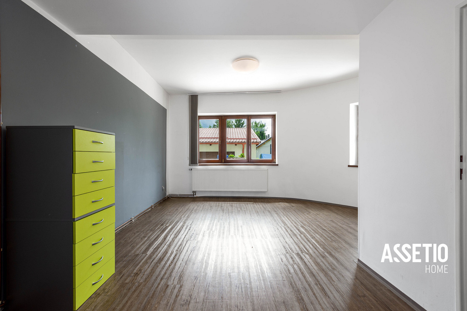 Pronájem obchodních prostor 61 m² – pohled 2