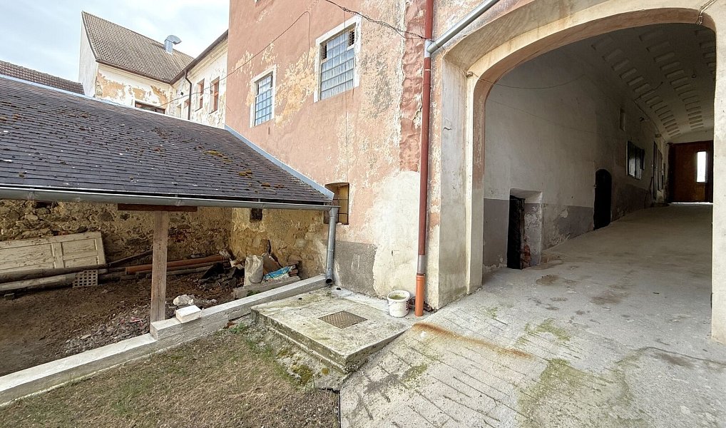 Prodej obchodních prostor 426 m², Volyně – náhled fotky 8