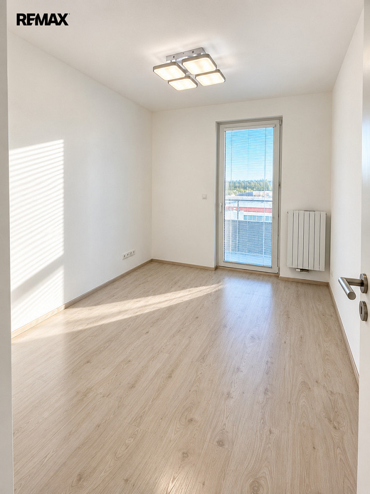Pronájem bytu 4+kk 93 m² – fotografie 5