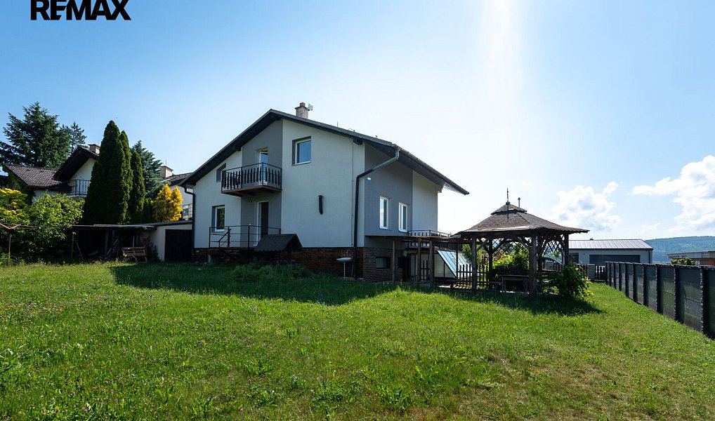 Prodej domu 408 m² s pozemkem 843 m², Pozlovice – náhled fotky 5