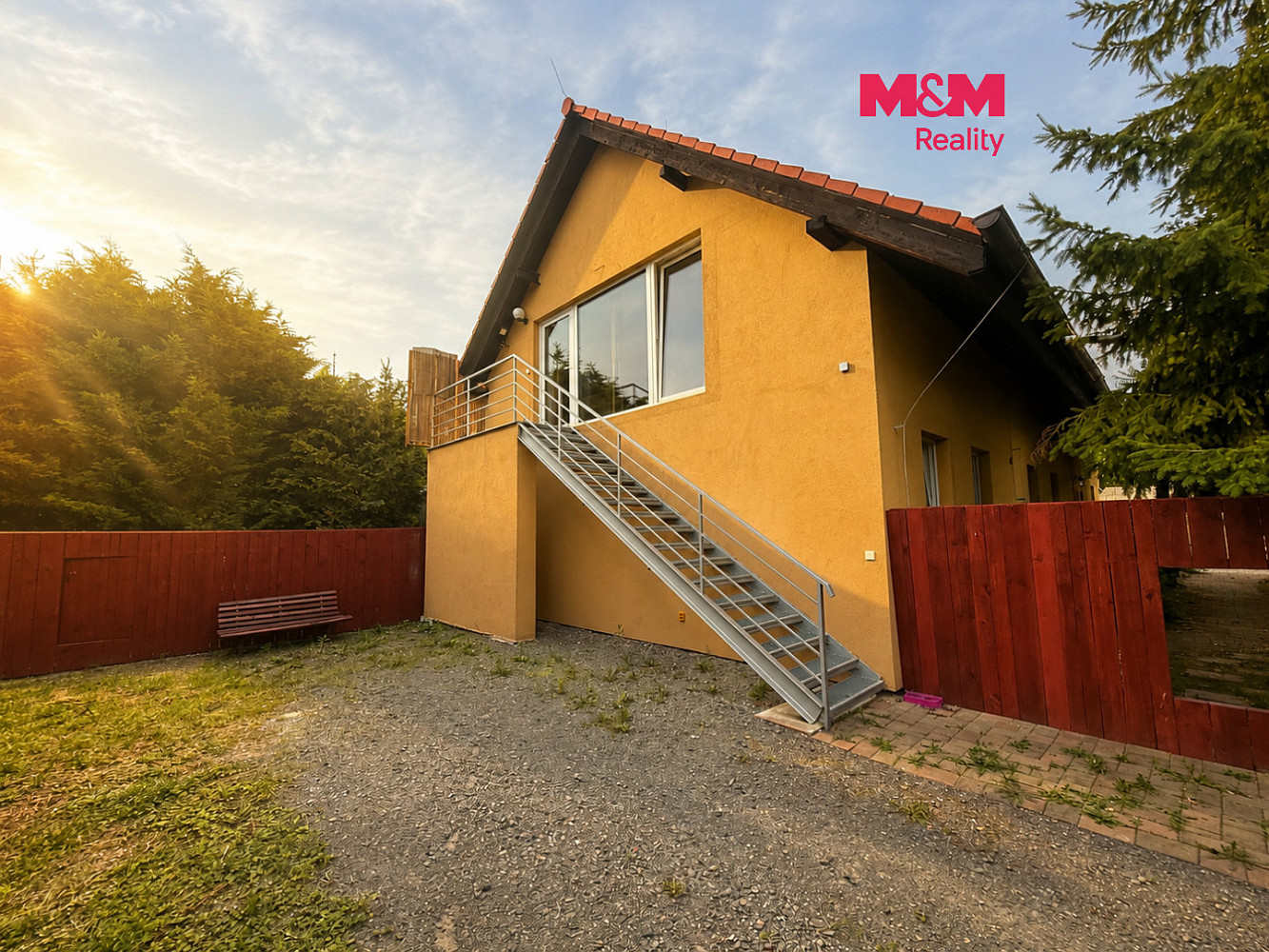 Pronájem bytu 4+kk 100 m²