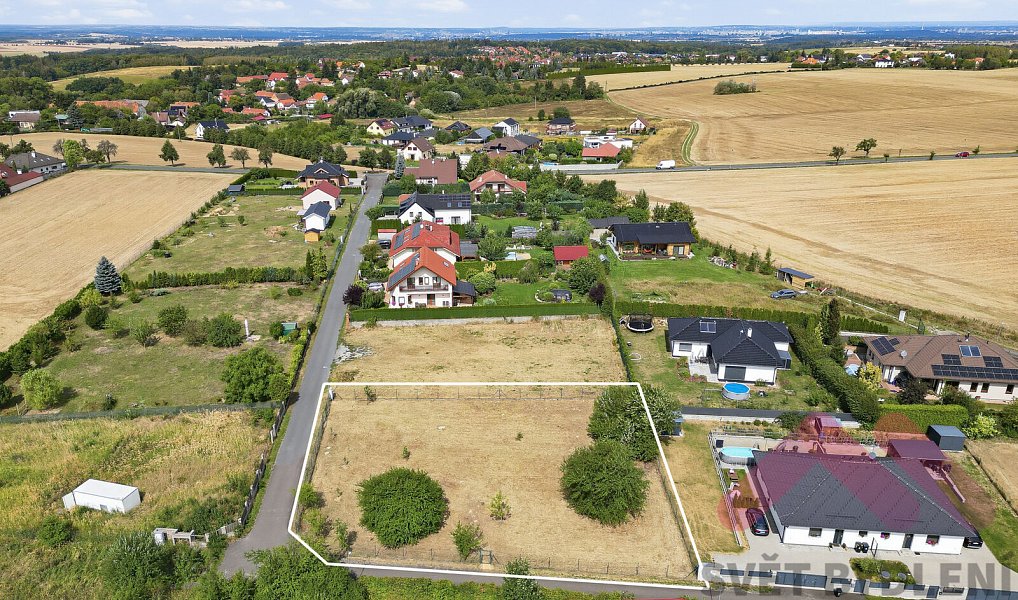 Prodej stavebního pozemku 1 597 m², Sulice – náhled fotky 6