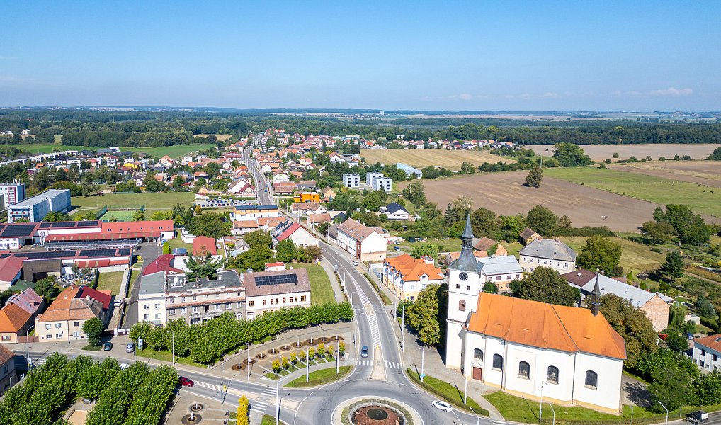 Prodej bytu 2+kk 56 m², Lázně Bohdaneč – náhled fotky 2