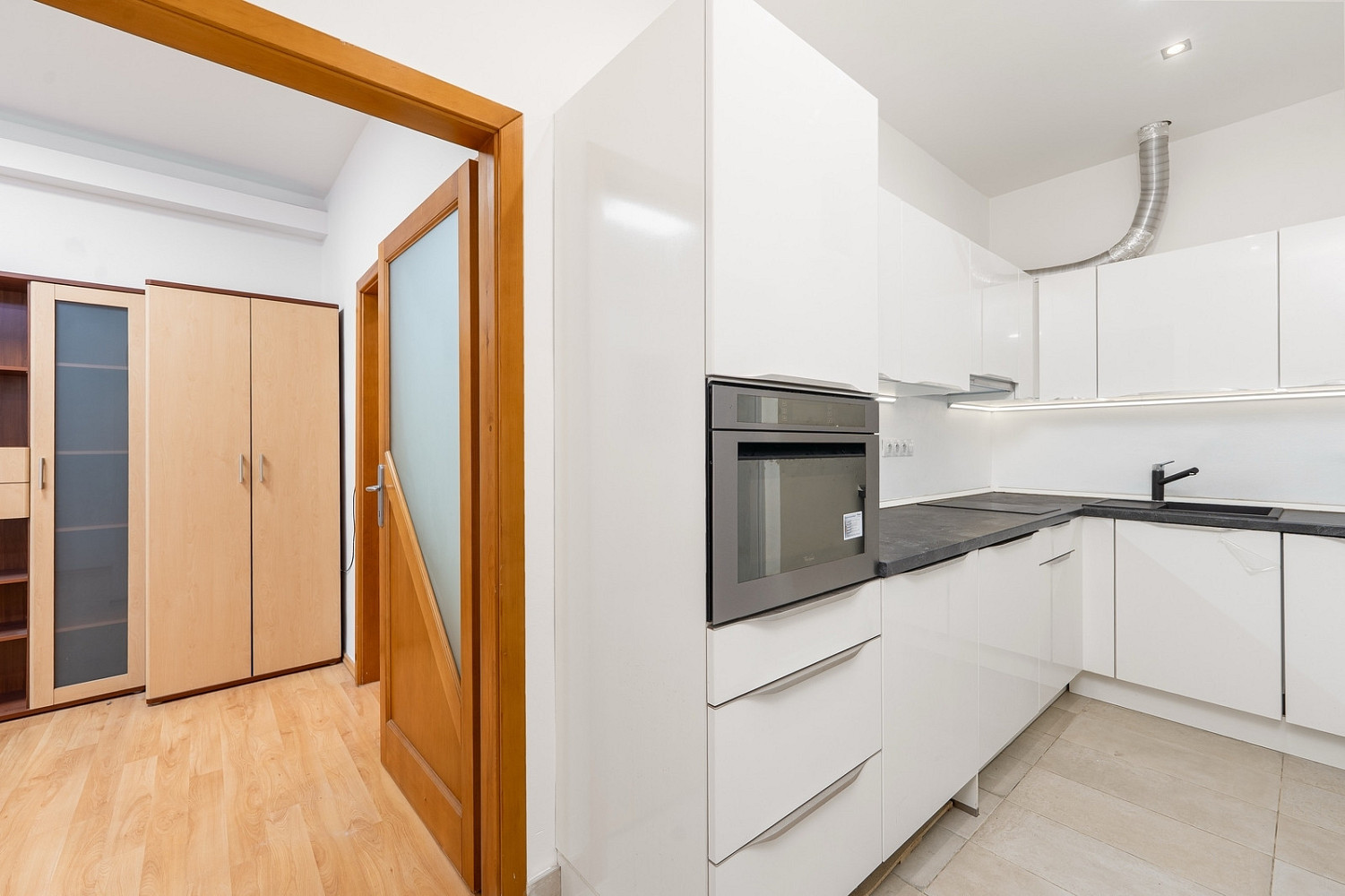 Prodej bytu 1+1 36 m² — photo 3