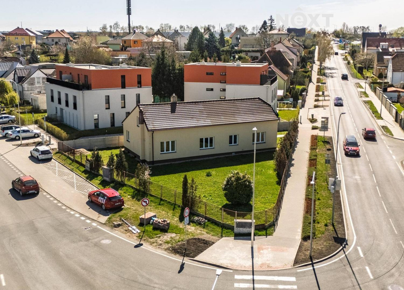 Prodej domu 187 m² s pozemkem 706 m² — photo 2