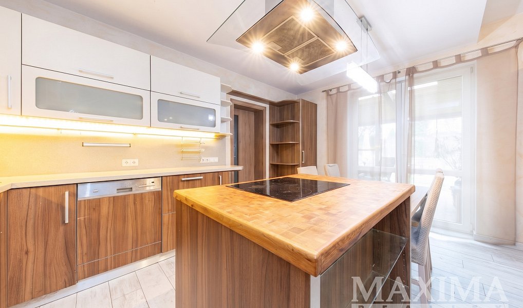 Prodej domu 215 m² s pozemkem 473 m², Křelov-Břuchotín – náhled fotky 2