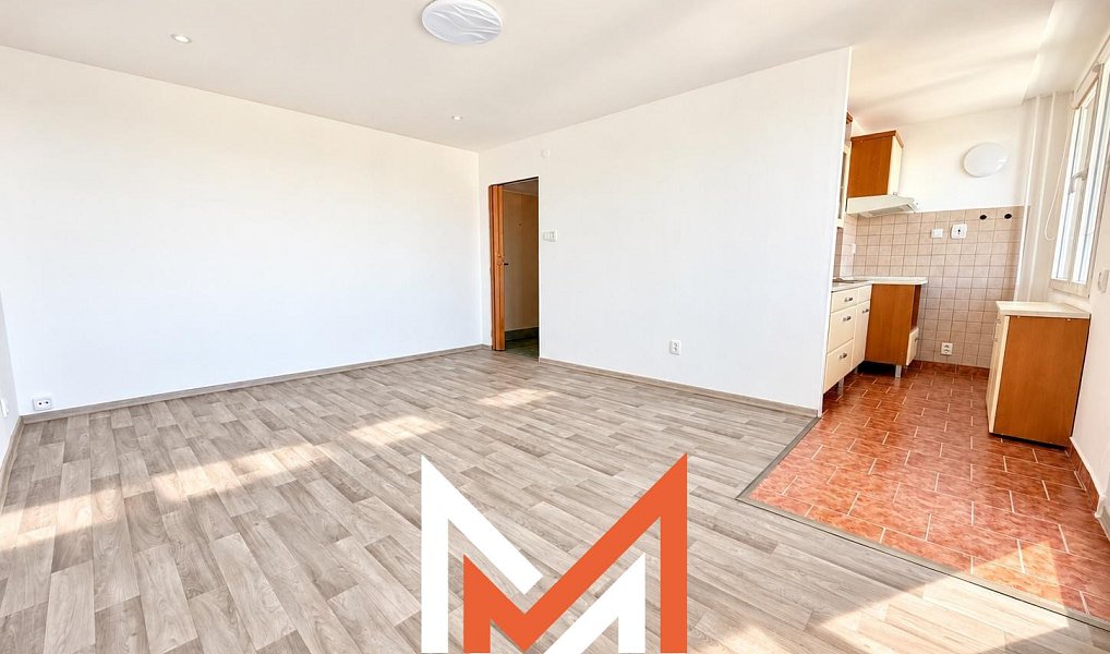 Pronájem bytu 1+kk 30 m², Náchod – náhled fotky 3