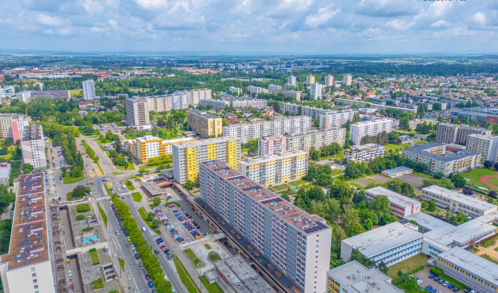 Prodej bytu 2+1 80 m², Hradec Králové – náhled fotky 27