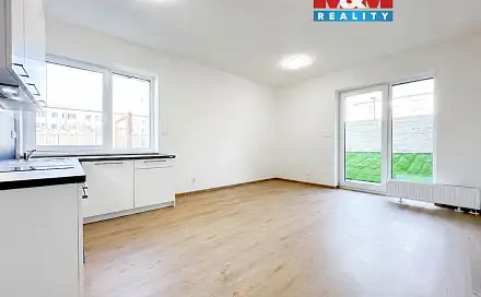 Pronájem bytu 1+kk 37 m², Pražská, Kolín - Kolín II