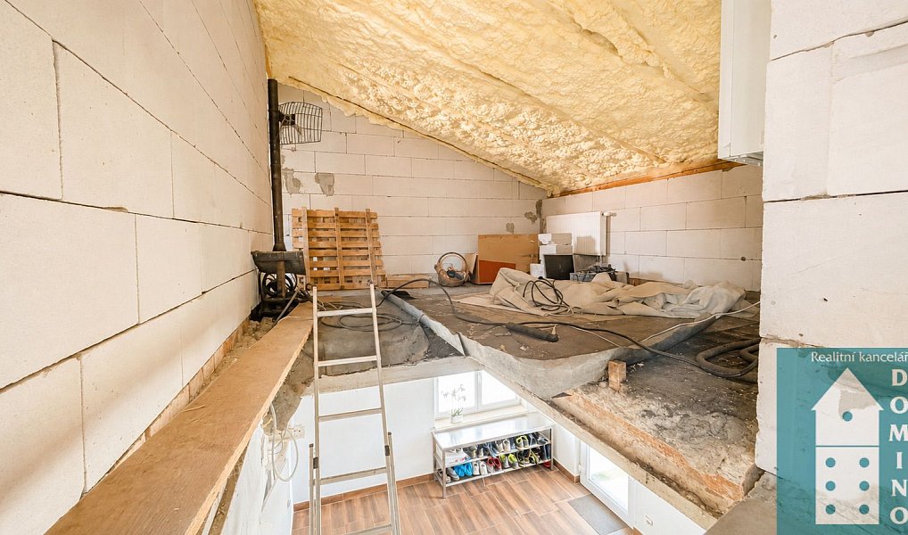 Prodej domu 241 m² s pozemkem 341 m², Halenkovice – náhled fotky 43
