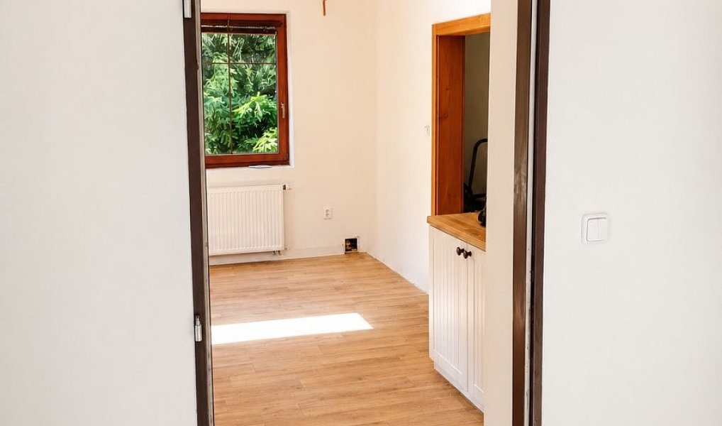 Prodej domu 92 m² s pozemkem 1 544 m², Bernartice – náhled fotky 27