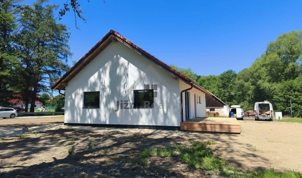 Prodej domu 120 m² s pozemkem 1 300 m², Horní Stropnice – náhled fotky 8