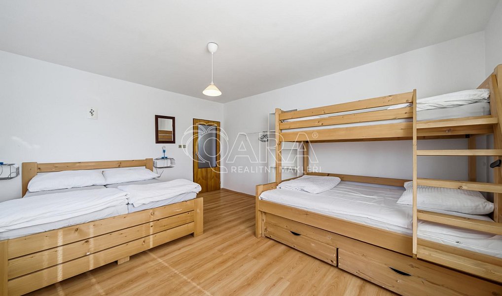 Prodej domu 260 m² s pozemkem 2 811 m², Velké Losiny – náhled fotky 3
