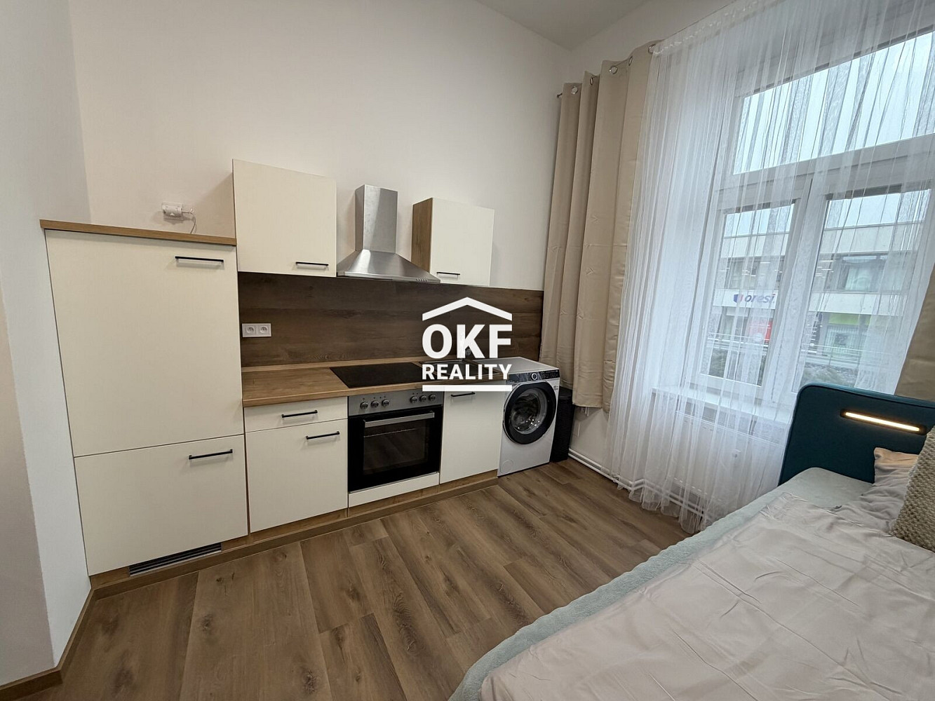 Pronájem bytu 1+kk 20 m² — photo 2