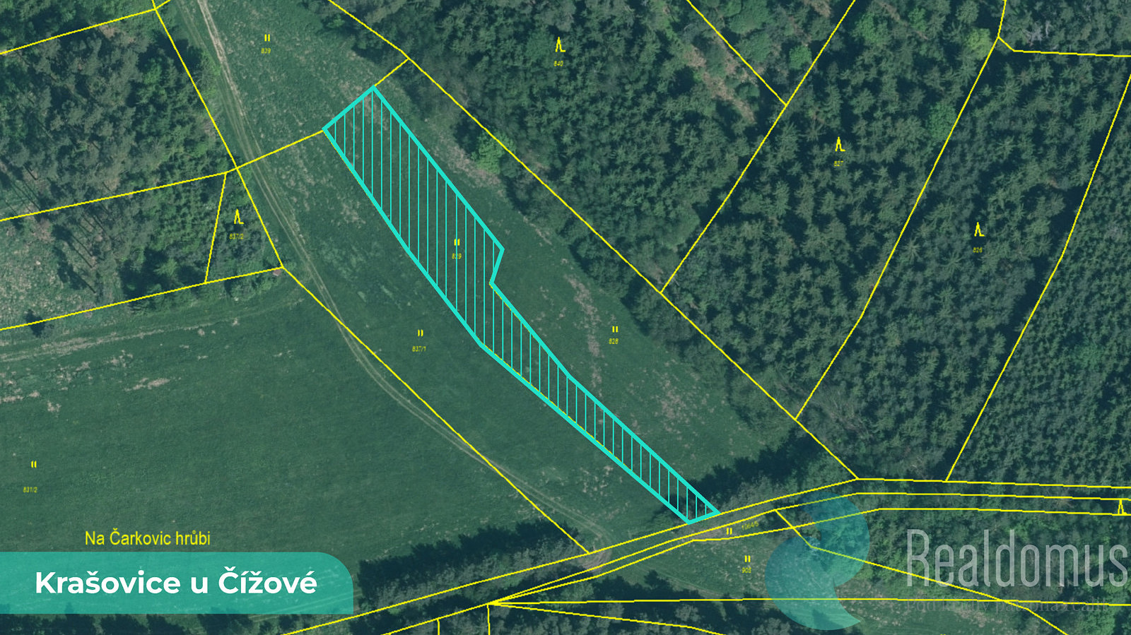 Prodej pozemku 1 215 m²