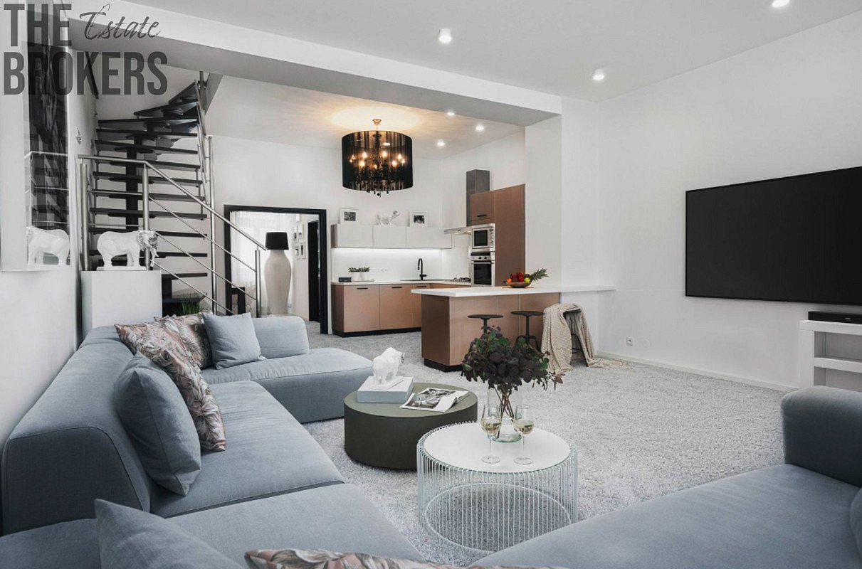 Pronájem bytu 4+kk 170 m²