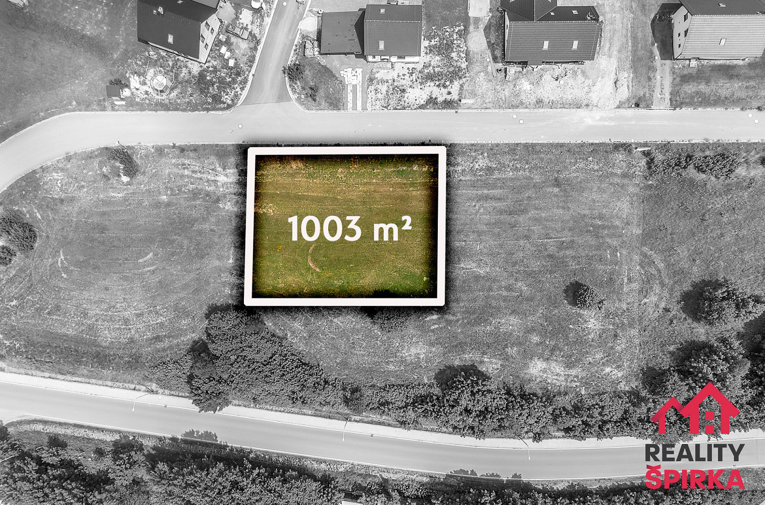 Prodej stavebního pozemku 1 003 m² – fotografie 2