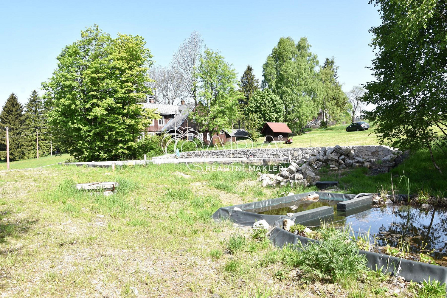 Prodej stavebního pozemku 1 228 m² – fotografie 2