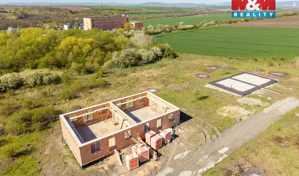 Prodej stavebního pozemku 836 m², Hrušovany – náhled fotky 4